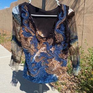 Cute 2000s esk Top with sheer sleeves